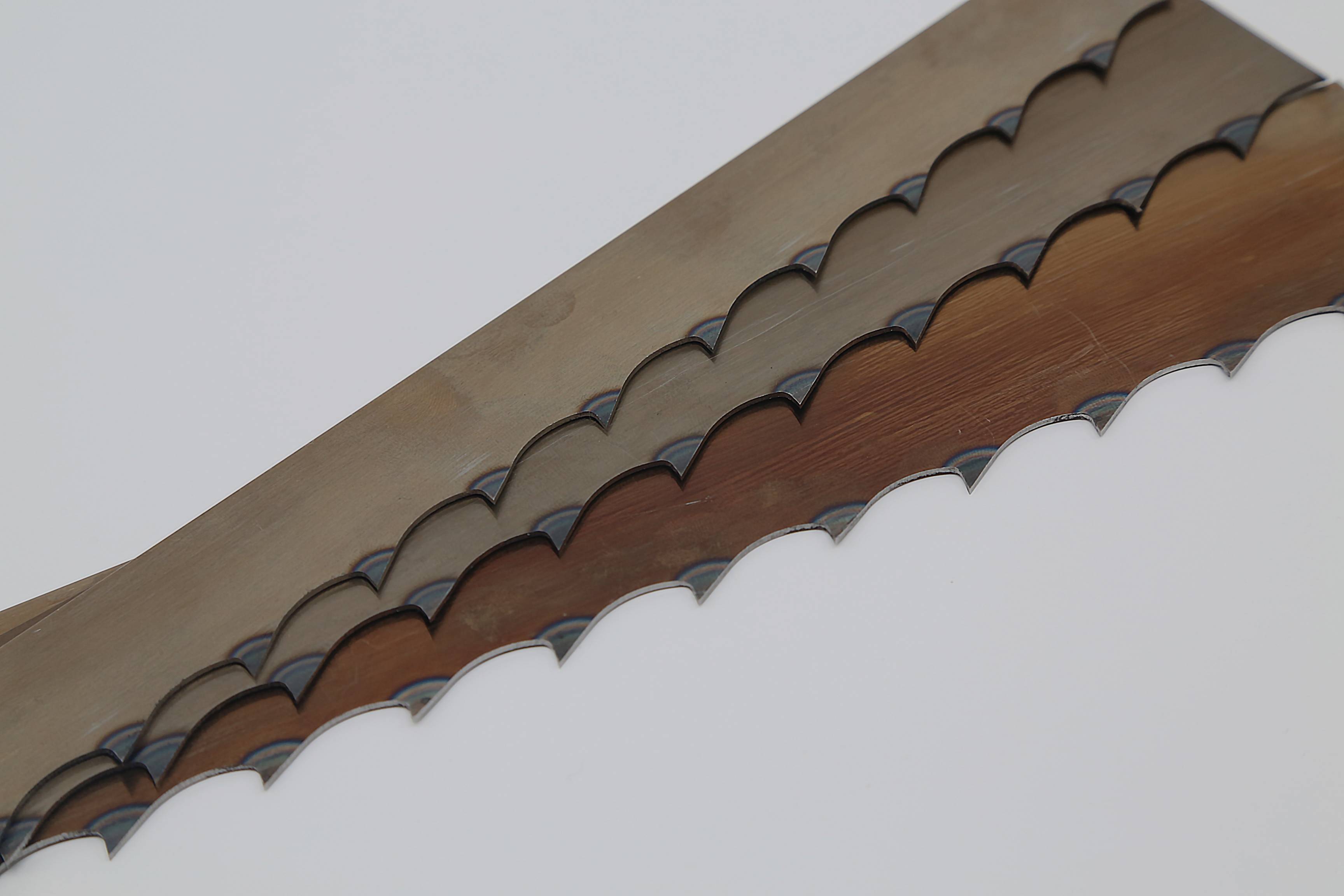Tempered, Beveled and Crosscut Wood Cutting Band Saws